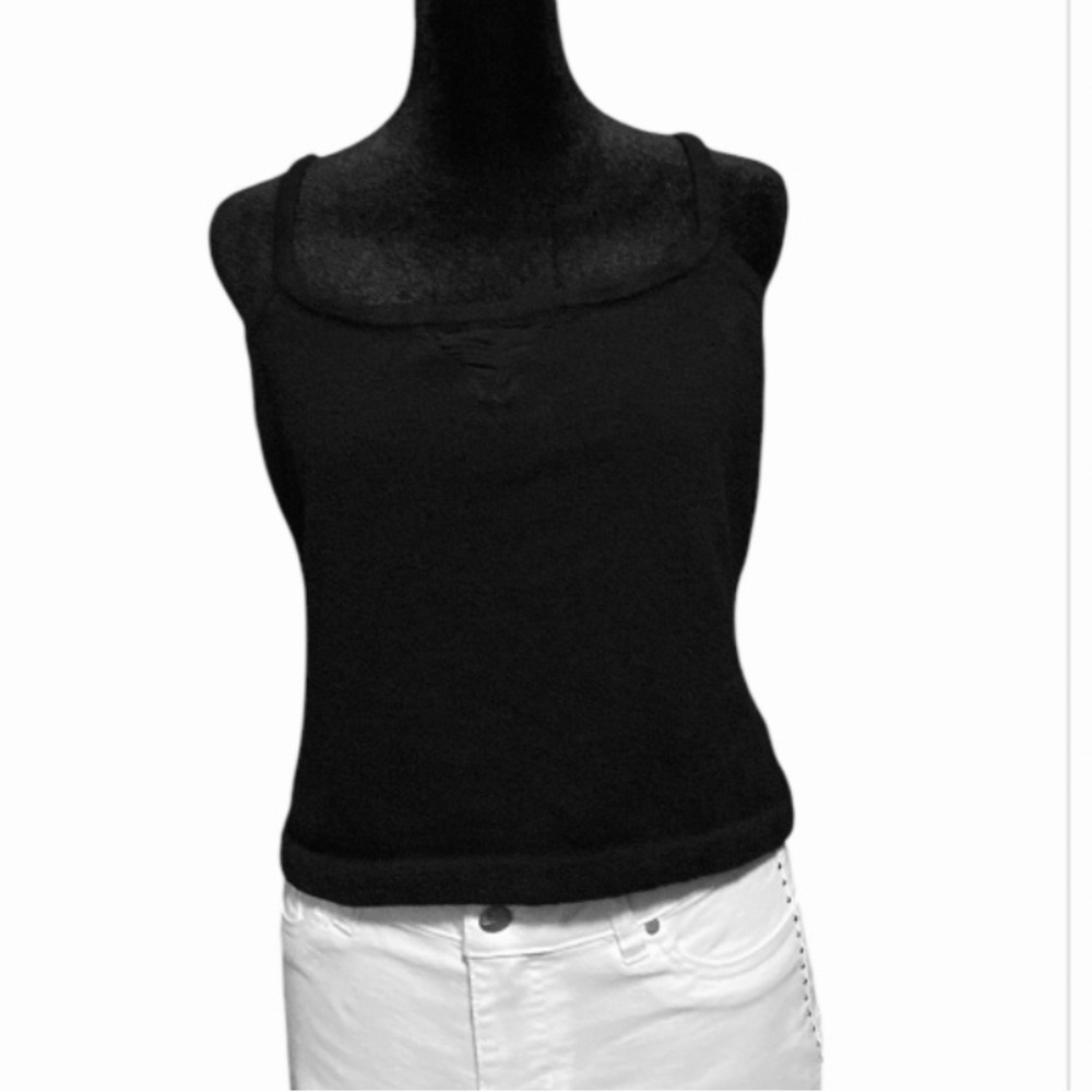 ST. John Sport knit sleeveless top.